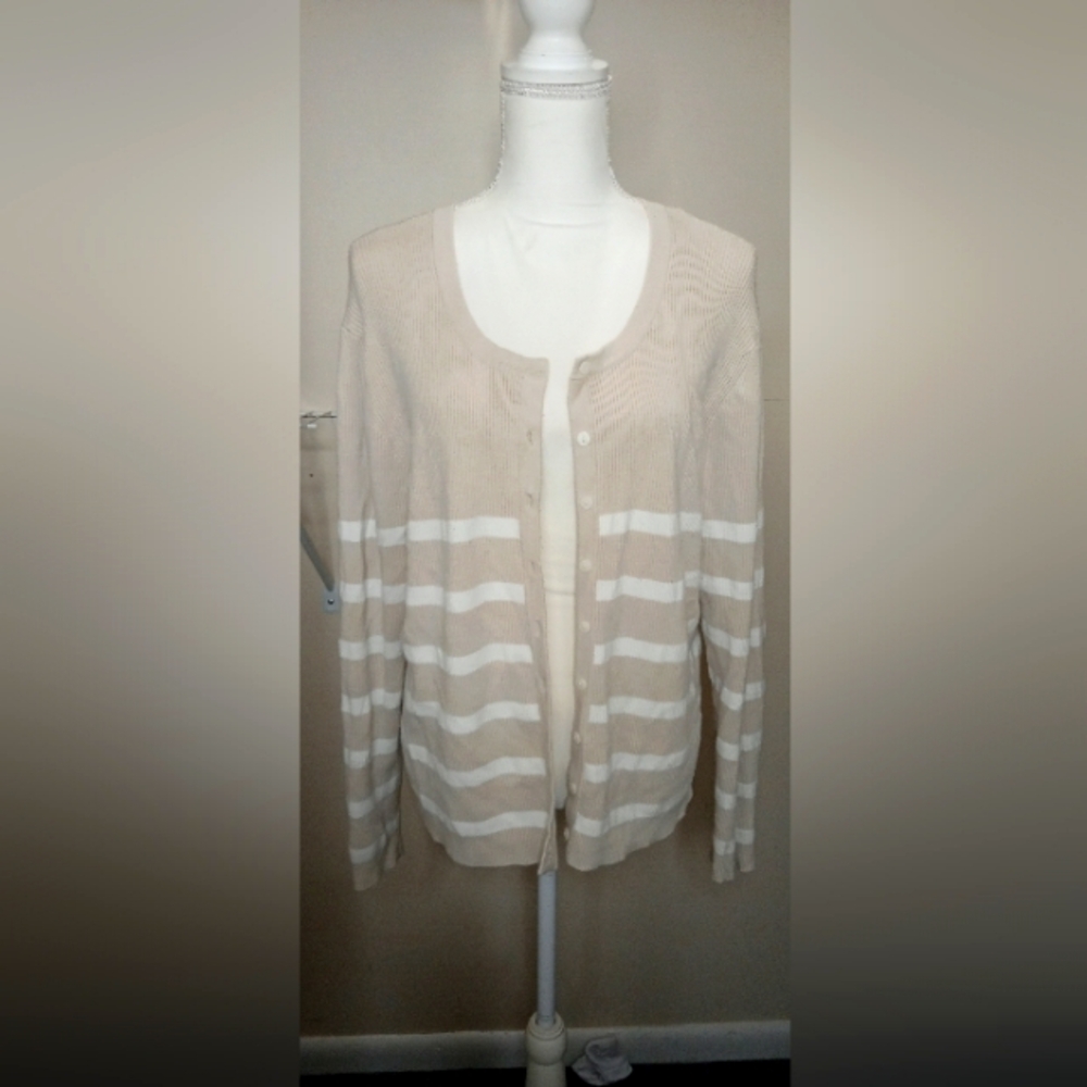 Long sleeve cardigan
